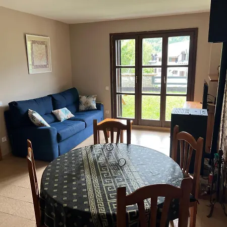 A Pie De Pistas De Zz House Apartamento